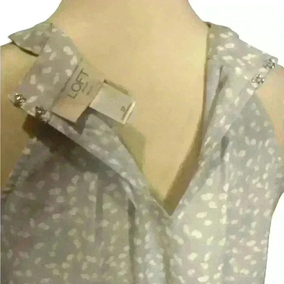 Loft Oulet sleeveless blouse size small - Picture 5 of 8